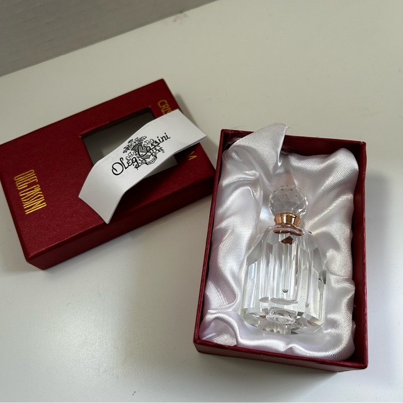 OLEG CASSINI Crystal Scent Bottle ROSE 2 Laser Engraved Signature - Picture 2 of 16